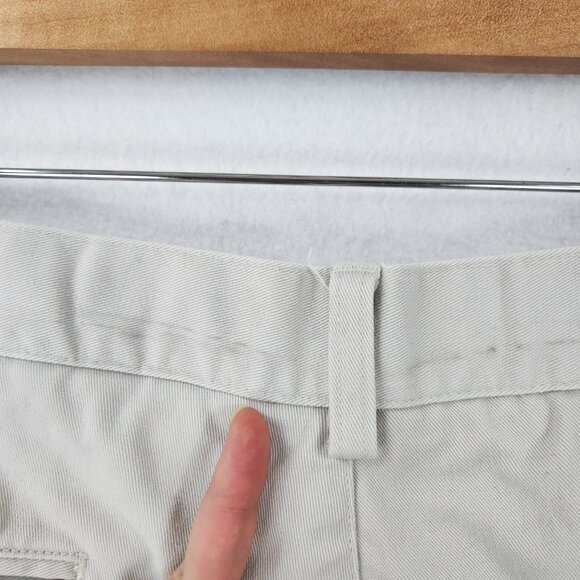 Eddie Bauer Shorts Men 40 Off White Cream Flat Front Chino Cotton Classic Casual - Picture 13 of 16